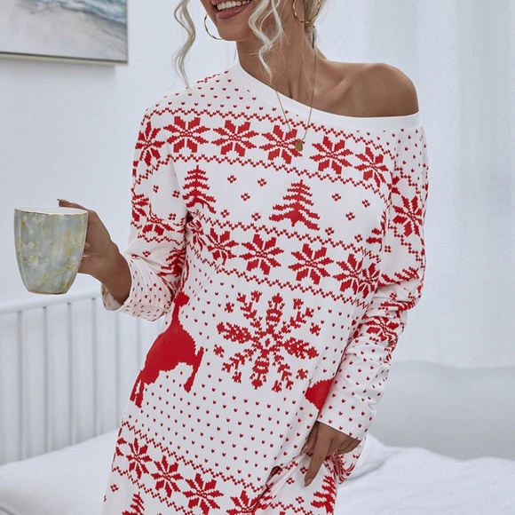 Reindeer and Snowflake Print Women's Nightgown - Picture 5 of 7